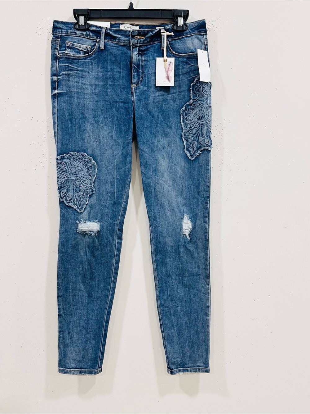 Jessica Simpson Womens Distressed Embroidered Blue Denim Jeans Size 31 NWT